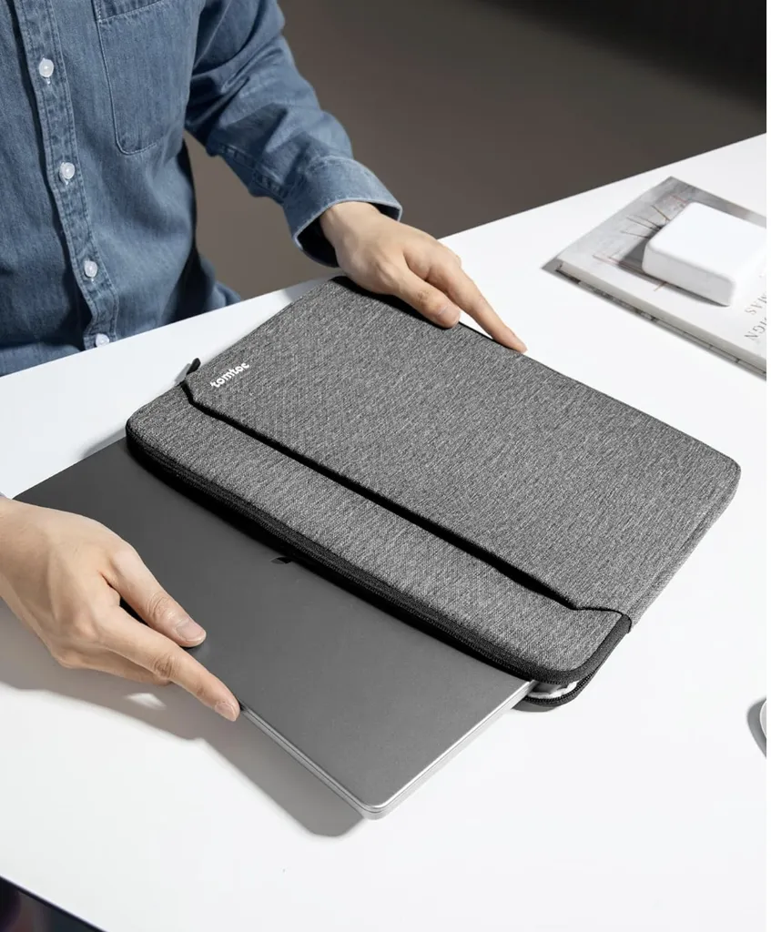 Housse portable 14 pouces TomToc Light-A18 idéale pour le télétravail