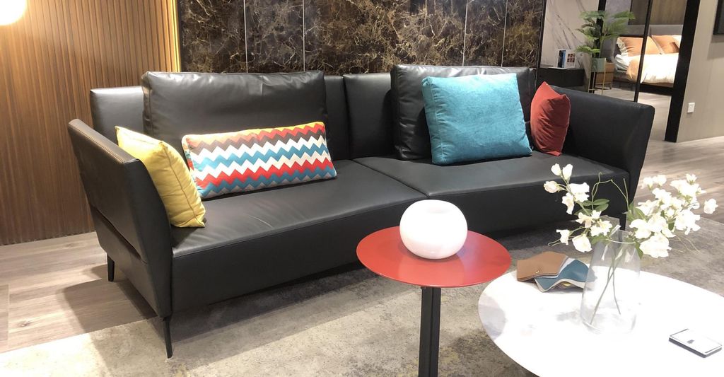 Design Viersitzer Moderne Couch Polster Sofa 4er Sitz Sofas Möbel Big Sofas Neu