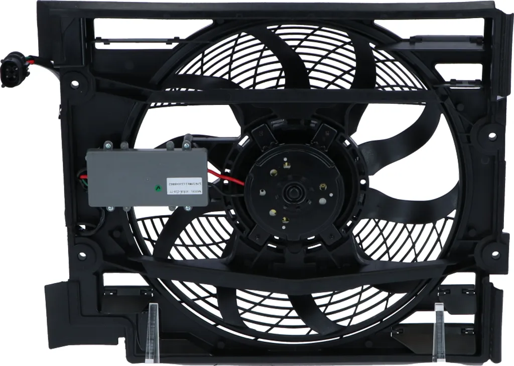 Remplacer le Ventilateur Radiateur de BMW Série 5 E39 - Pièce NRF 47211