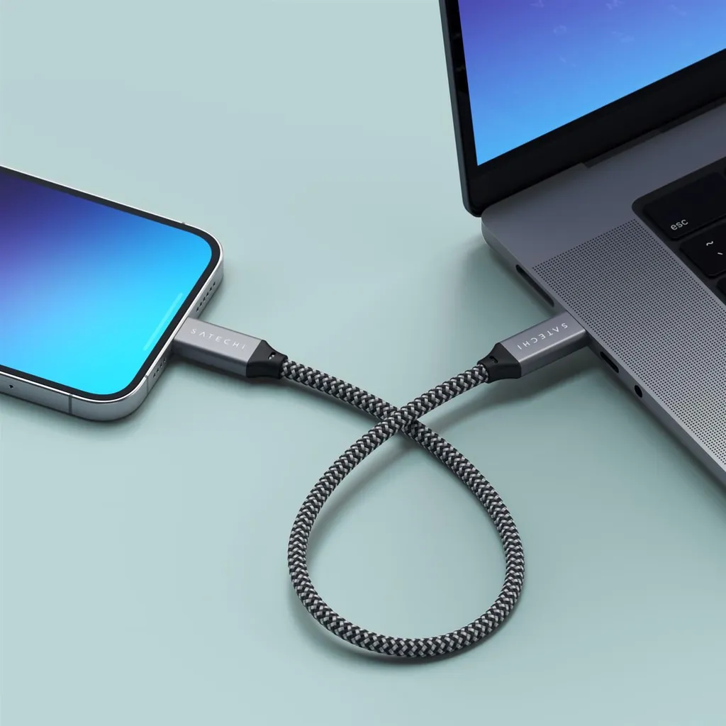 Câble USB-C USB4 de 25cm Satechi - Cordon de Charge et Données Rapide