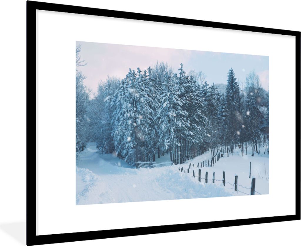 MuchoWow Gerahmtes Poster Wald - Schnee - Winter 90x60 cm - Poster mit Schwarzem Bilderrahmen Wandposter Rahmen Foto Bilder - Wanddekoration - Fotos
