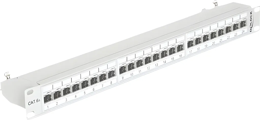 Panneau de brassage Cat6A 24 ports blindé pour baie réseau 19 pouces