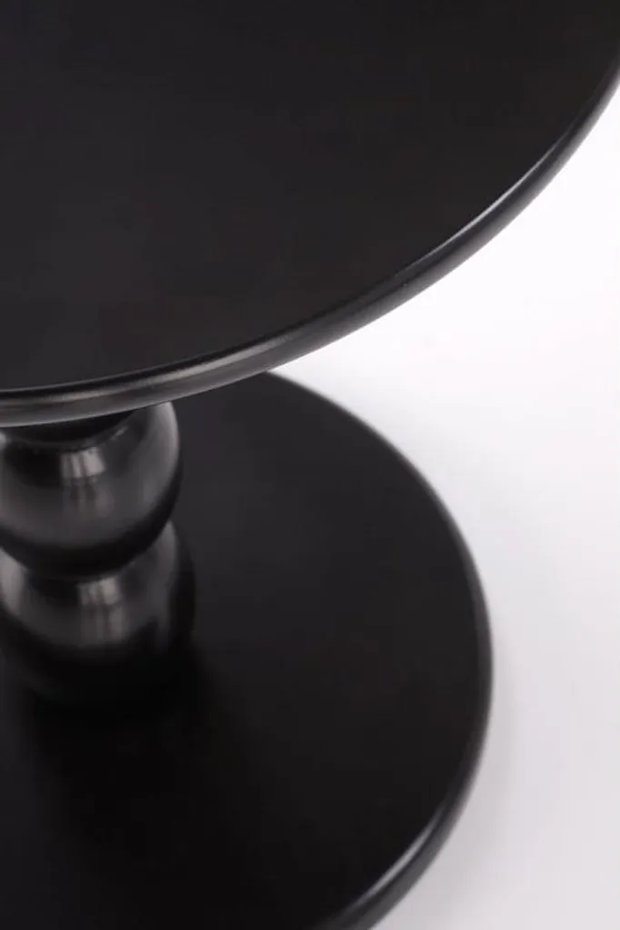 Optimisez votre petit salon avec la table basse CIRILLA noire compacte - 3
