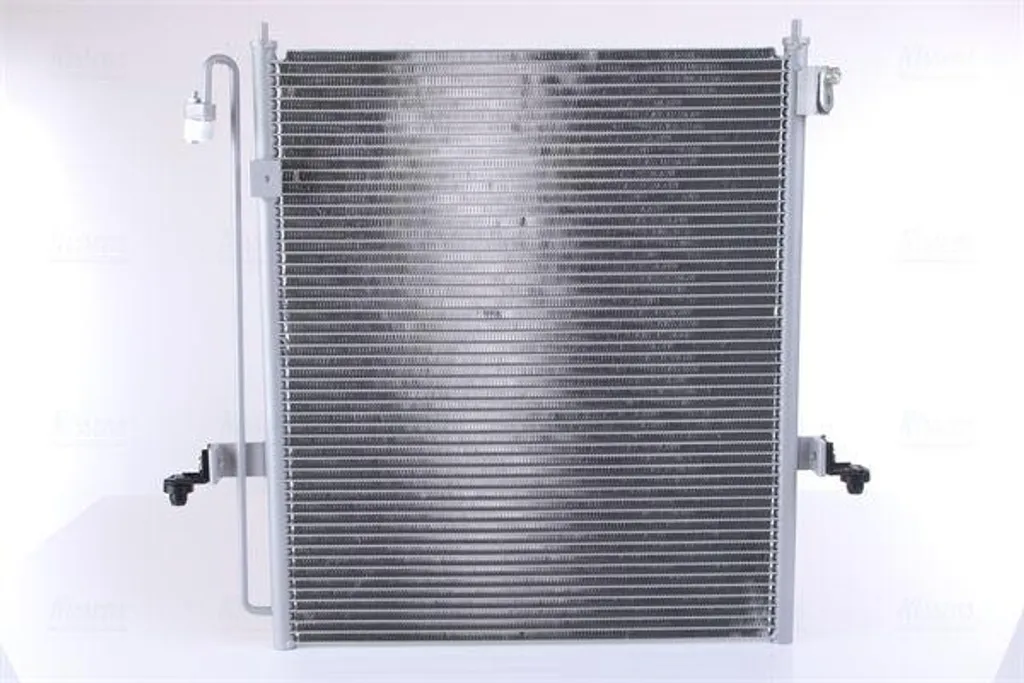 Nissens 940610 Condenseur de Climatisation OE MN123642 pour Mitsubishi L200