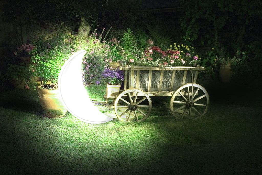aufblasbarer Halbmond mit LED-Licht 135 x 43 cm Produktbild 13