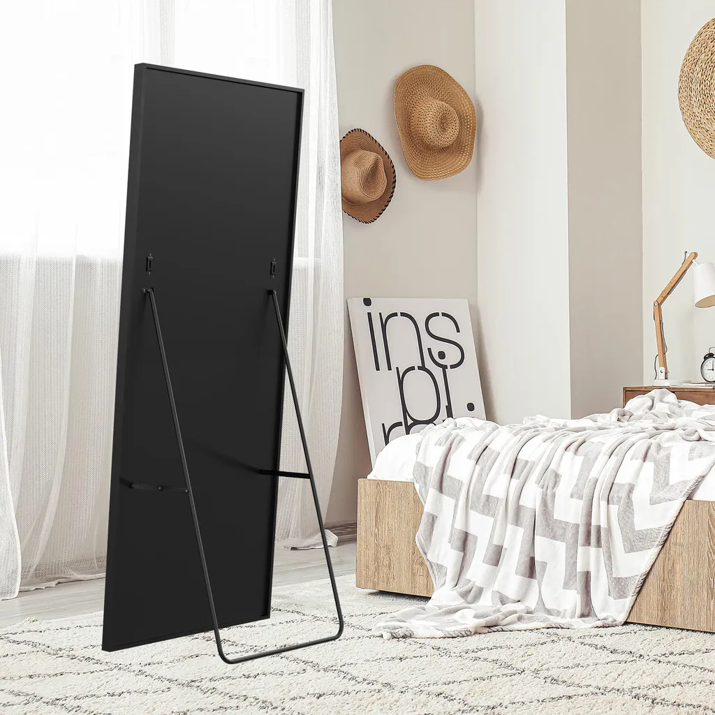 UnboxG 77 x 177 cm Standspiegel, Schwarz Boden großer