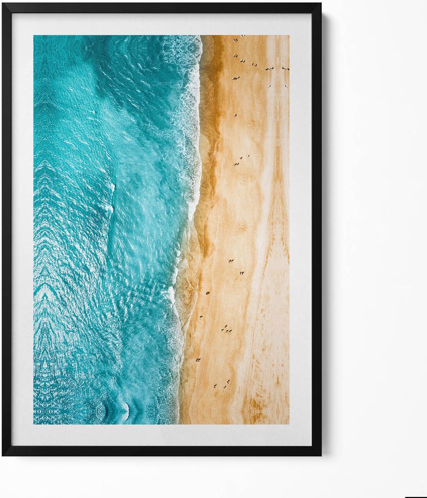 Menschen am Meeresstrand– Wandbild mit Rahmen – Gerahmtes Bild – Wanddekoration – 70x100 cm – Schwarz Rahmen