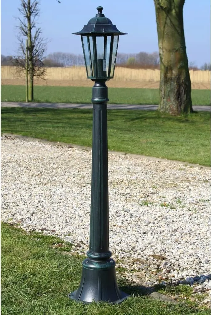 Lampe de jardin Preston 105 cm robuste en métal avec diffuseur protégé
