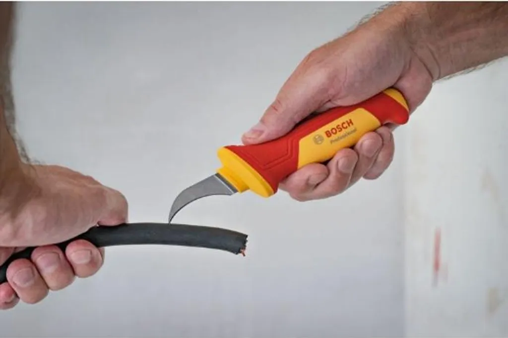 Bosch Professional Coltello Spelafili VDE - Recensione e Prezzo - 3