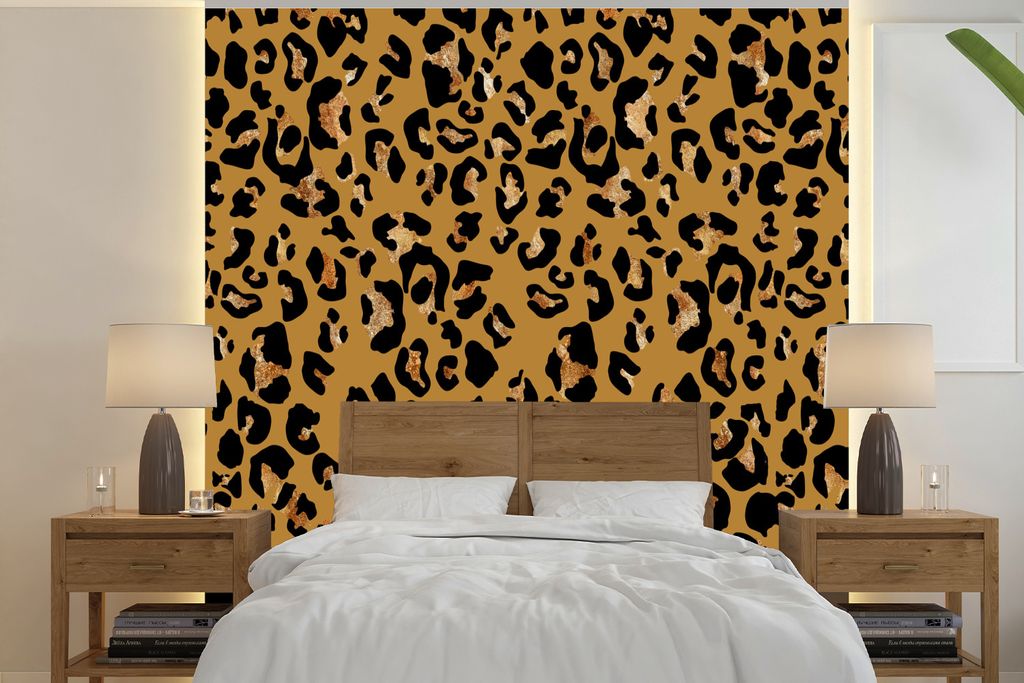 MuchoWow Fototapete für Wohnzimmer oder Schlafzimmer Wandtapete Vinyl Motivtapete Pantherdruck - Gelb - Gold - 260x260 cm - Papiertapeten