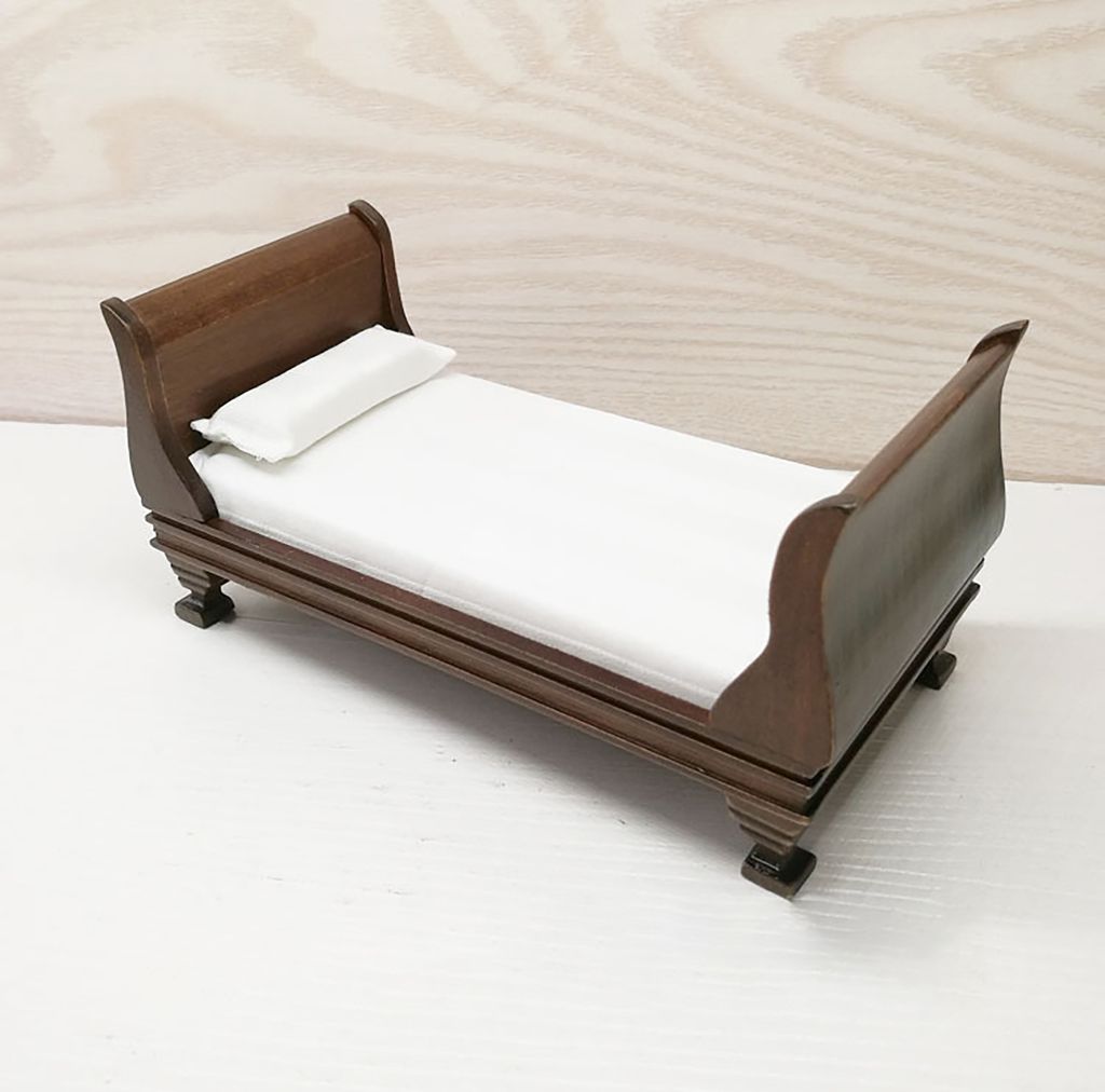 Dollhouse Einzelbett multifunktional solide Skala 1:12 Dollhouse Möbel Simulation Mini Bett für Kinder