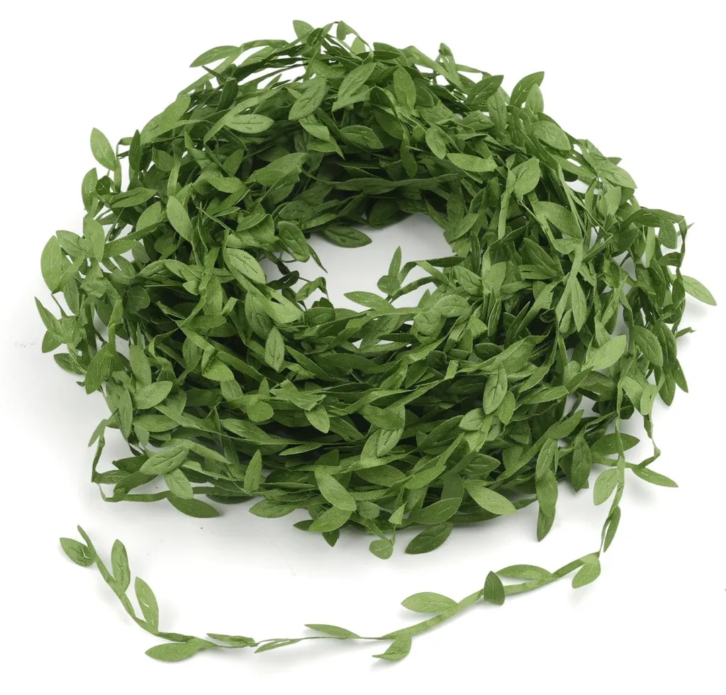Couronne de lierre artificiel et rotin vert pour déco de maison