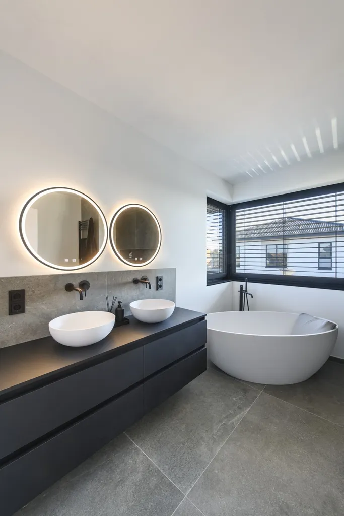 Miroir TRUKKO 60 : solution déco pour agrandir une pièce en chrome