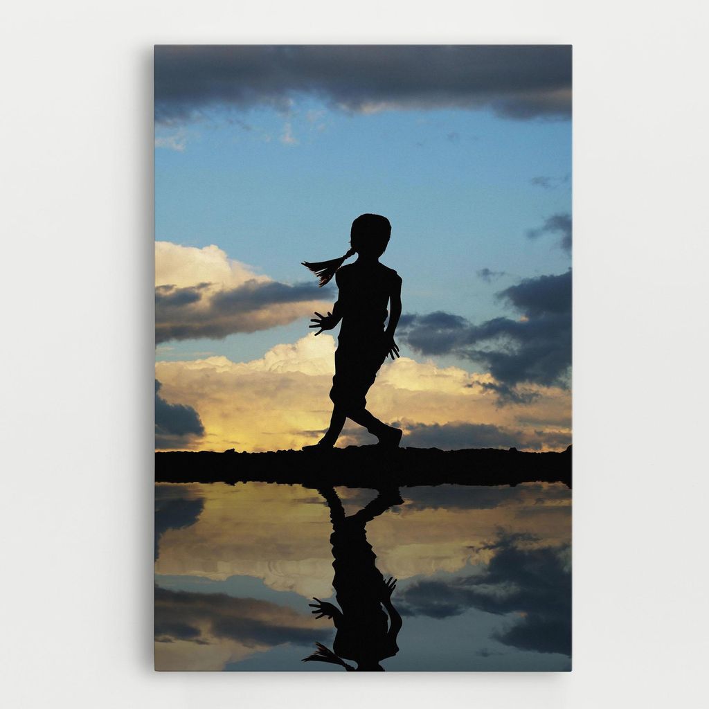 ARTHUB Leinwandbild 80x120 cm, Little Girl Jumping | Wohnzimmerdekoration, Hängende Bilder, Wanddekoration, Heimdekoration, Frauen, Silhouetten
