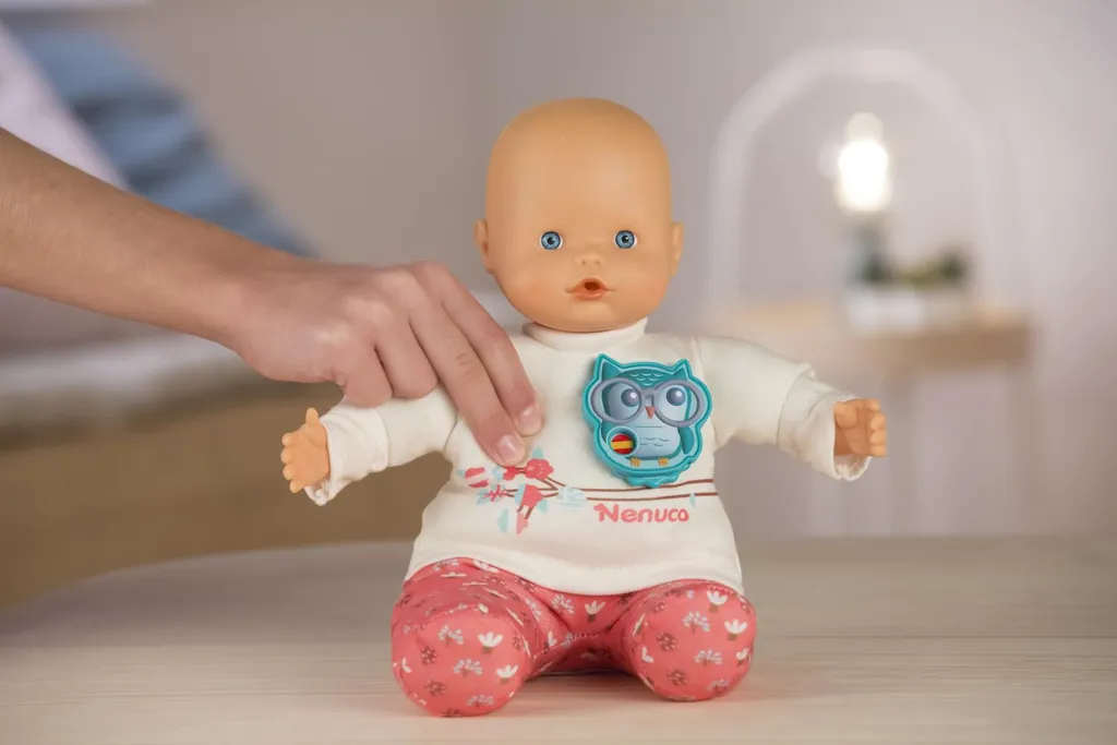 Poupée Nenuco Rosa Parlante - 7 Langues, 35cm, Parfaite pour les Câlins - 12