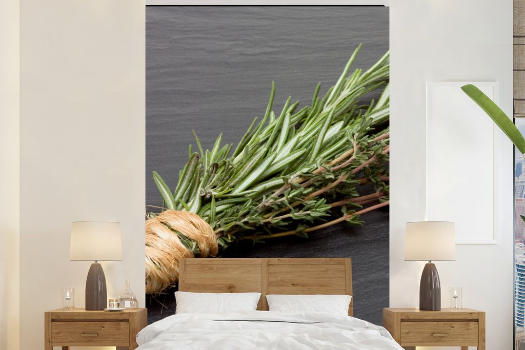 MuchoWow Fototapete für Wohnzimmer oder Schlafzimmer Wandtapete Vinyl Motivtapete Thymian - Kräuter - Grün - Tisch - Küche - Stein - 195x300 ...