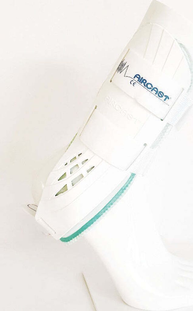 Sprunggelenkschiene AIRCAST AIR-STIRRUP II, links, Größe Large ab 162 cm