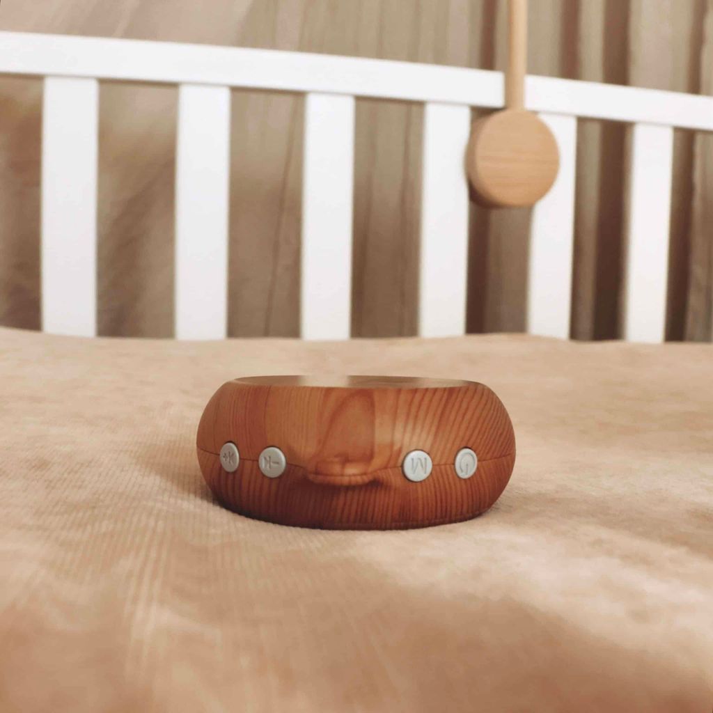 SKIKHN Baby Mobile Spieluhr - 35 Melodien Mit Holzoptik Für Babybett