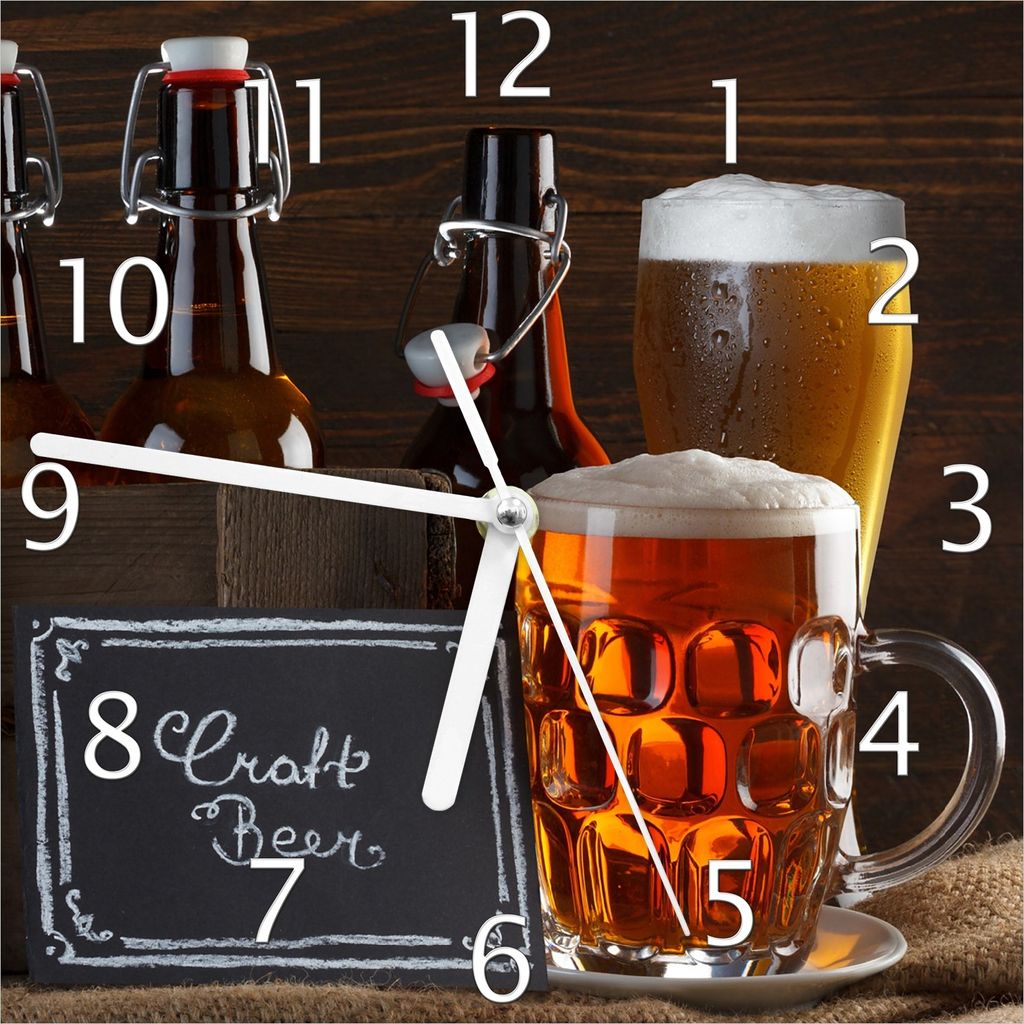 Wallario Design Wanduhr Biervarianten - Pils im Glas  Produktbild 