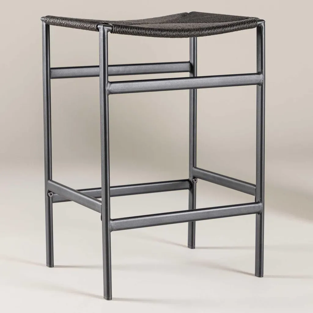 Tabouret Polly Noir - Solution d'assise stable et robuste pour bar haut - 12