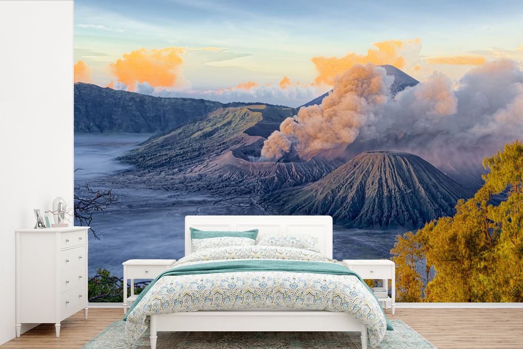 MuchoWow Fototapete für Wohnzimmer oder Schlafzimmer Wandtapete Vinyl Motivtapete Nebel in Indonesien - 525x350 cm - Das Hintergrundbild