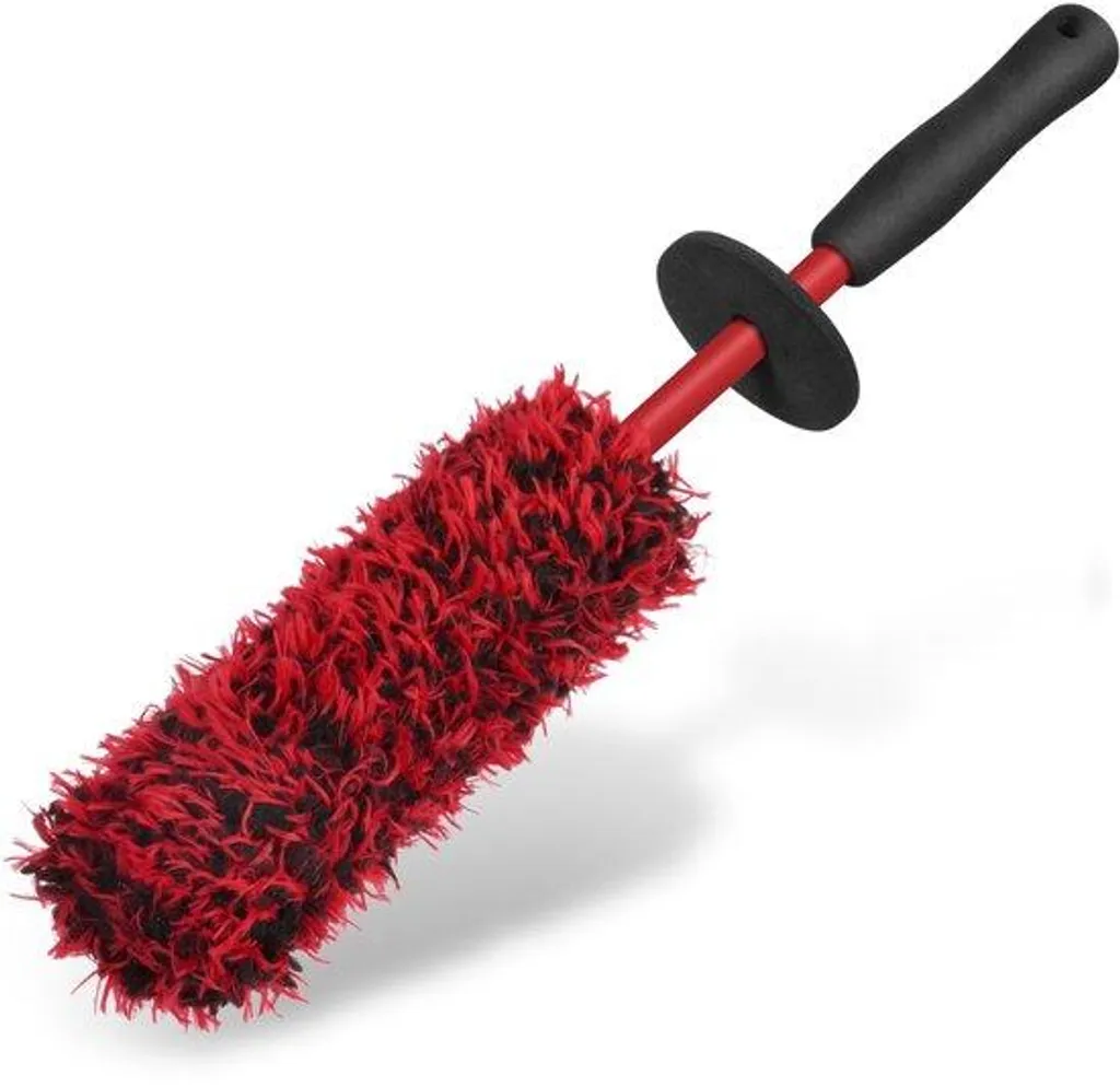 Nettoyant jantes alu et brosse microfibre pour lavage auto complet
