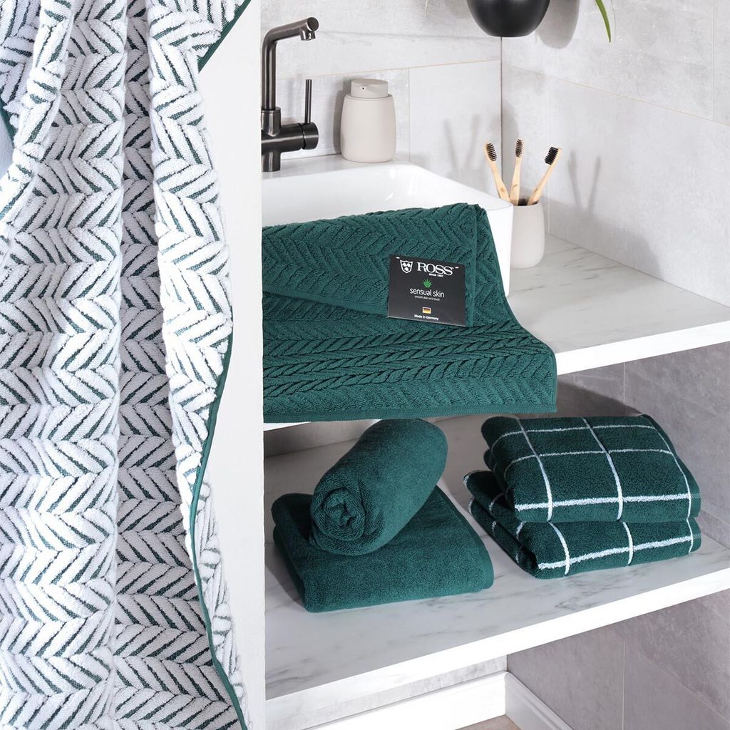 Ross Uni Handtücher Sensual Skin 9002 Zopfmuster mit farbiger Grundkette Duschtuch 75x140 cm vino