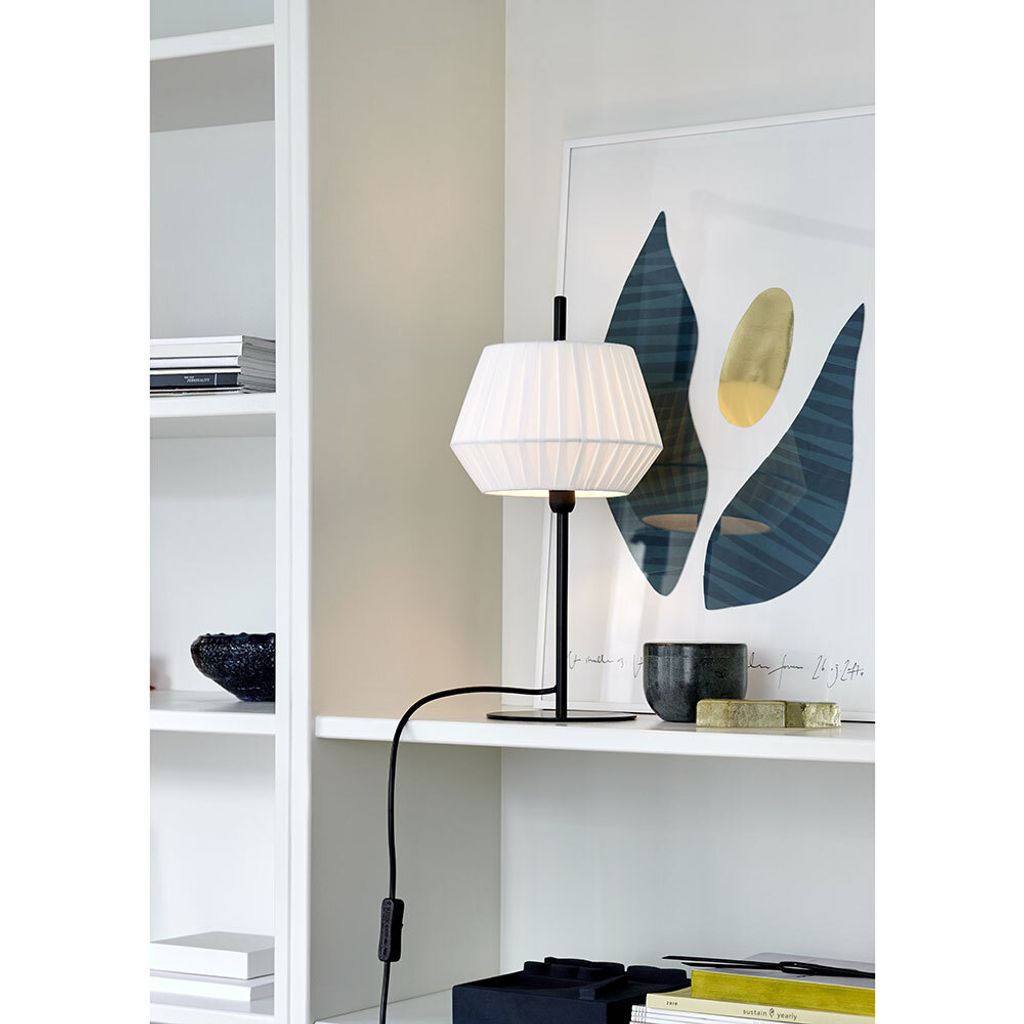 Nordlux Ellen Tischlampe – Weiß, Rattan-Design, E14 Fassung, 30 Cm Durchmesser, Fürs Kinderzimmer & Wohnbereich