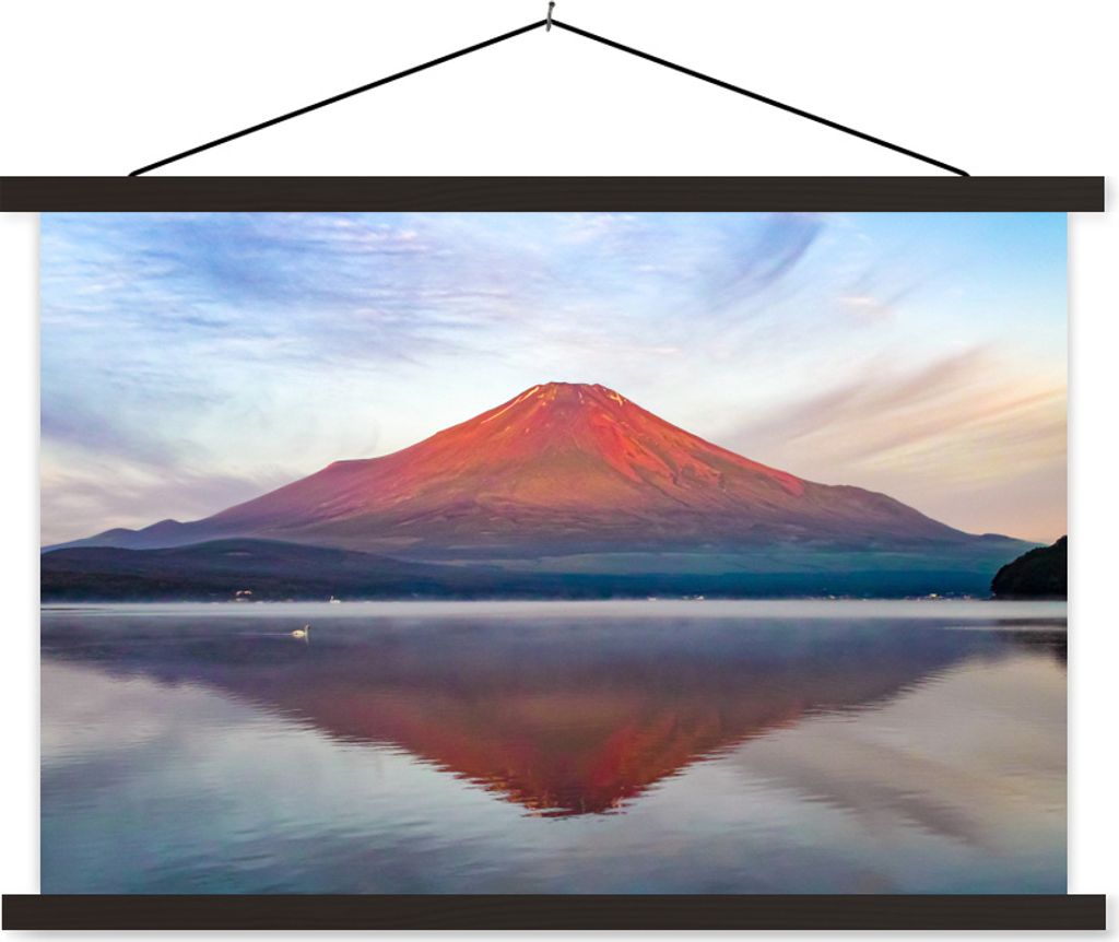 MuchoWow Textilposter Der rot gefärbte Berg Fuji in Asien am Morgen 120x80 cm mit schwarzem Rahmen - Wanddeko