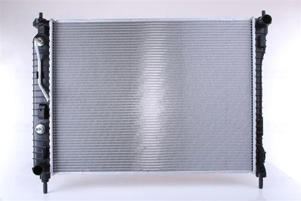 Radiateur de refroidissement moteur NISSENS 61688, OE 20777042 neuf