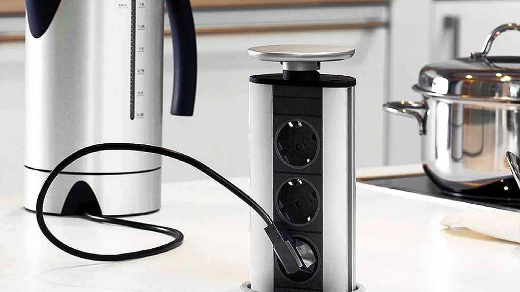 Evoline Port Triple argent en aluminium avec couvercle basculant design