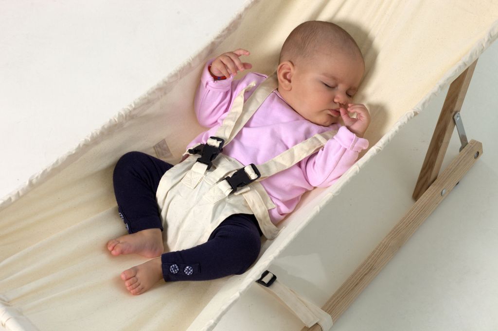 Amazonas Koala Babyhängematte mit Holzgestell, ergonomisch Produktbild 