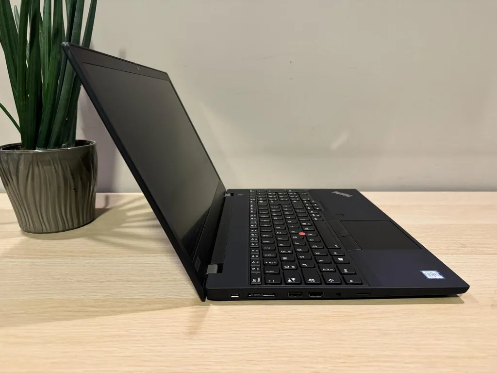 Lenovo T590 rapide SSD 256Go Windows 11 - ThinkPad reconditionné A
