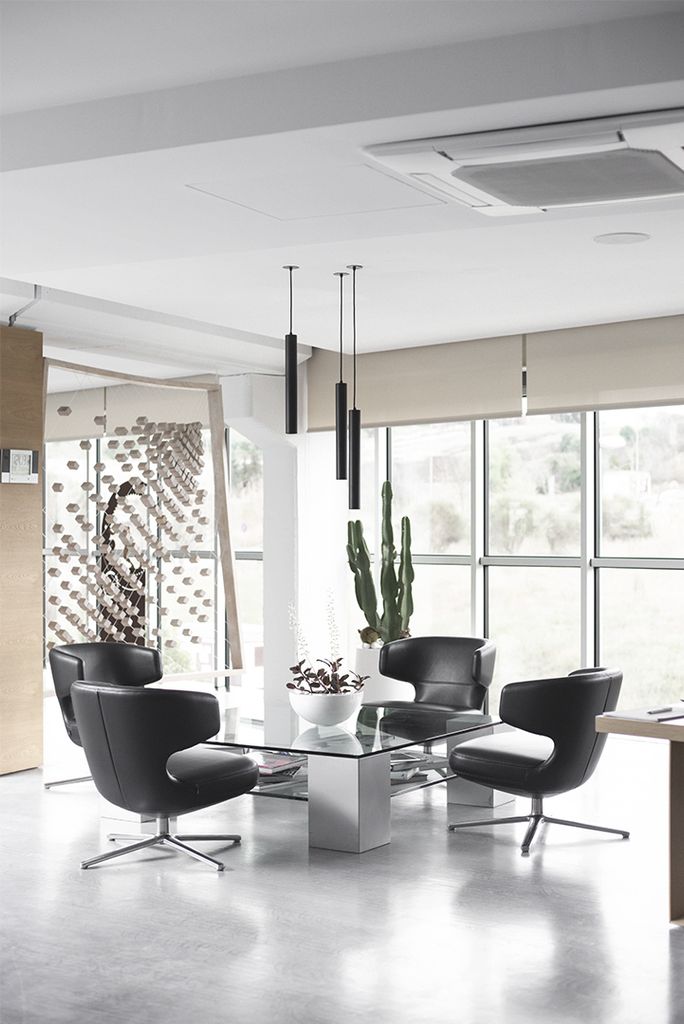 Atmos GU10 Mattschwarze Röhren-Pendelleuchte, Aufputz- oder Einbaumontage, Modernes Innendesign - Beneito & Faure