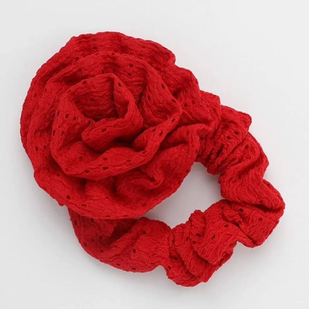 Scrunchie Rosso Brillante con Rose 3D - Elastico Vintage in Tulle Ricamato