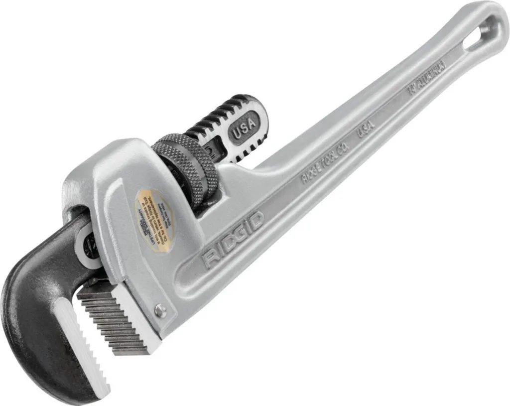 Clé serre-tube 14 pouces RIDGID 814 idéale pour les travaux en hauteur