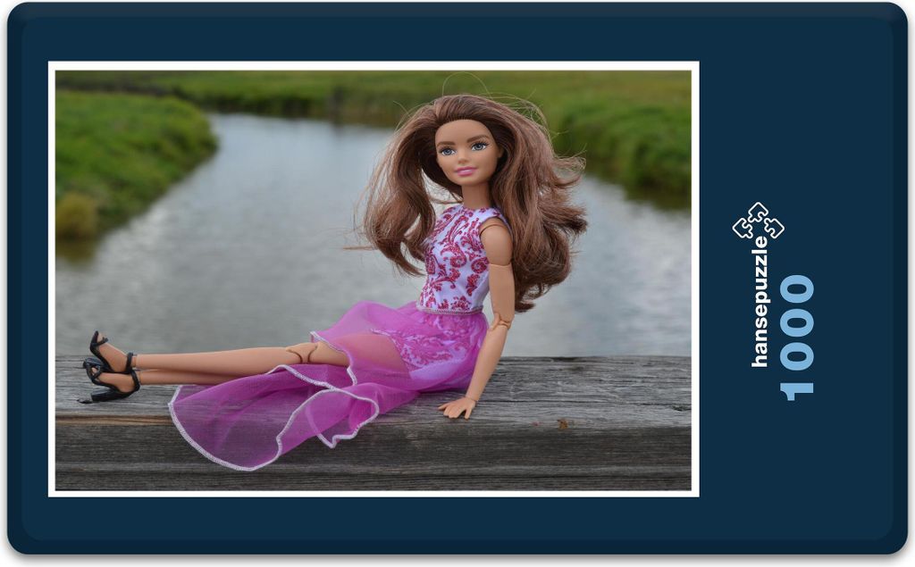 hansepuzzle 13502 - Puppe am Fluß Puzzle, 1000 Teile, Menschen, 60,0 x 46,0cm mit hochwertiger Aufbewahrung, Kartonbox & Beutel