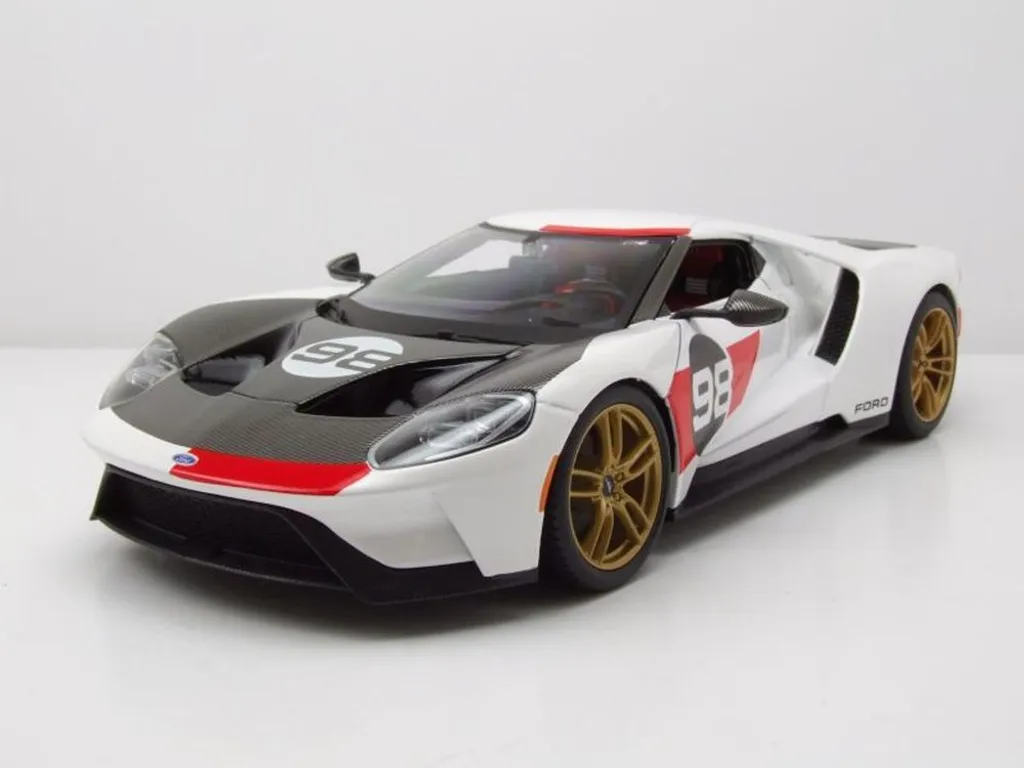 Ford GT 2021 miniature blanche 1/18 Maisto - Finition métal détaillée - 4