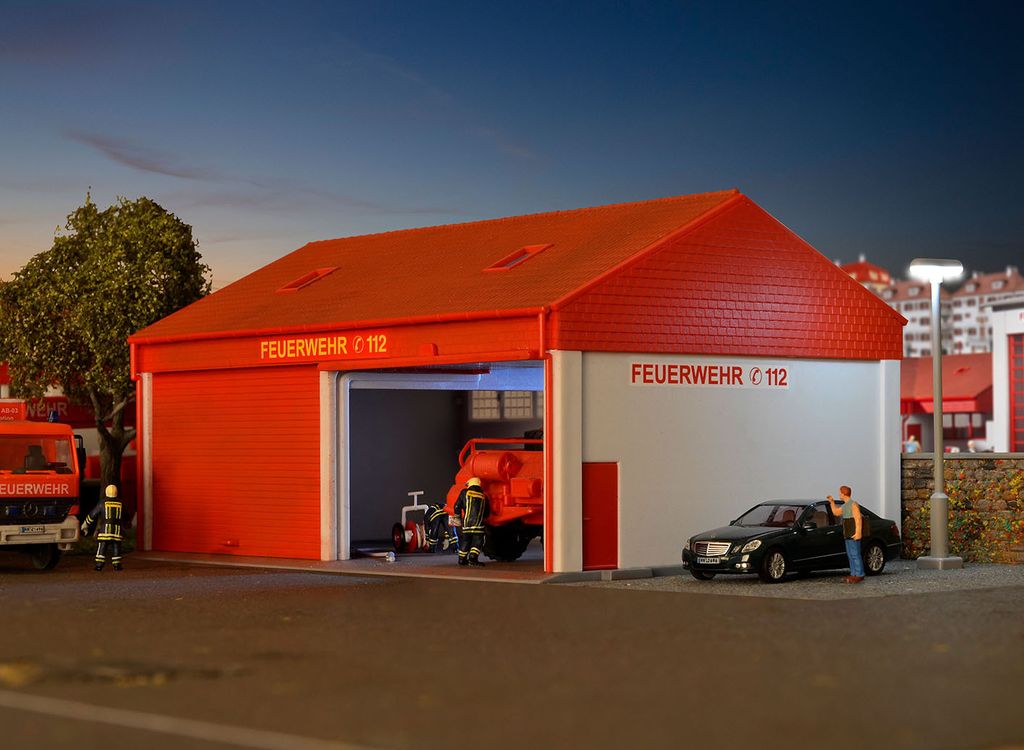 Kibri 38542 - H0 Kleine Feuerwehrgarage - Neu