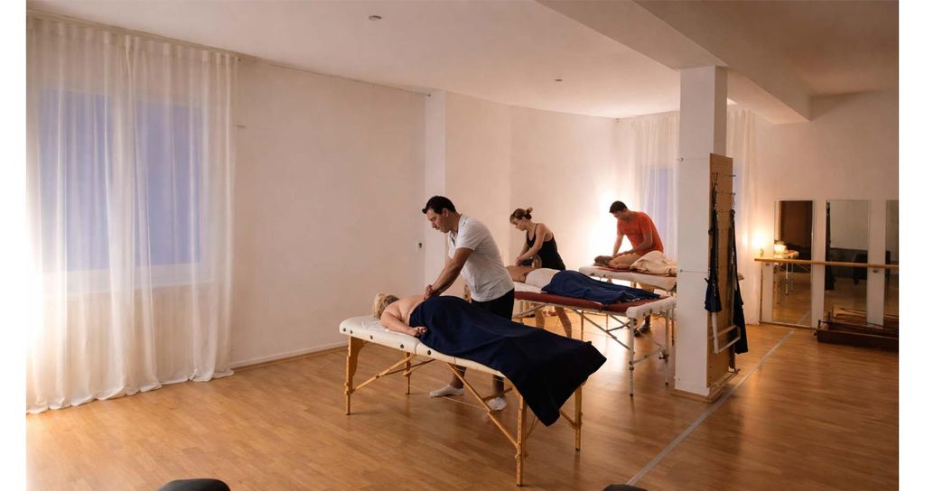 Jochen Schweizer Paar Massagekurs Stuttgart; Erlebnis verschenken oder selbst erleben; Gutschein gültig für 2 Personen