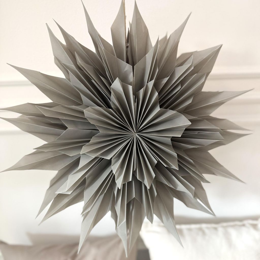 Only Natural Papierstern STAR M grau | Ø 60cm