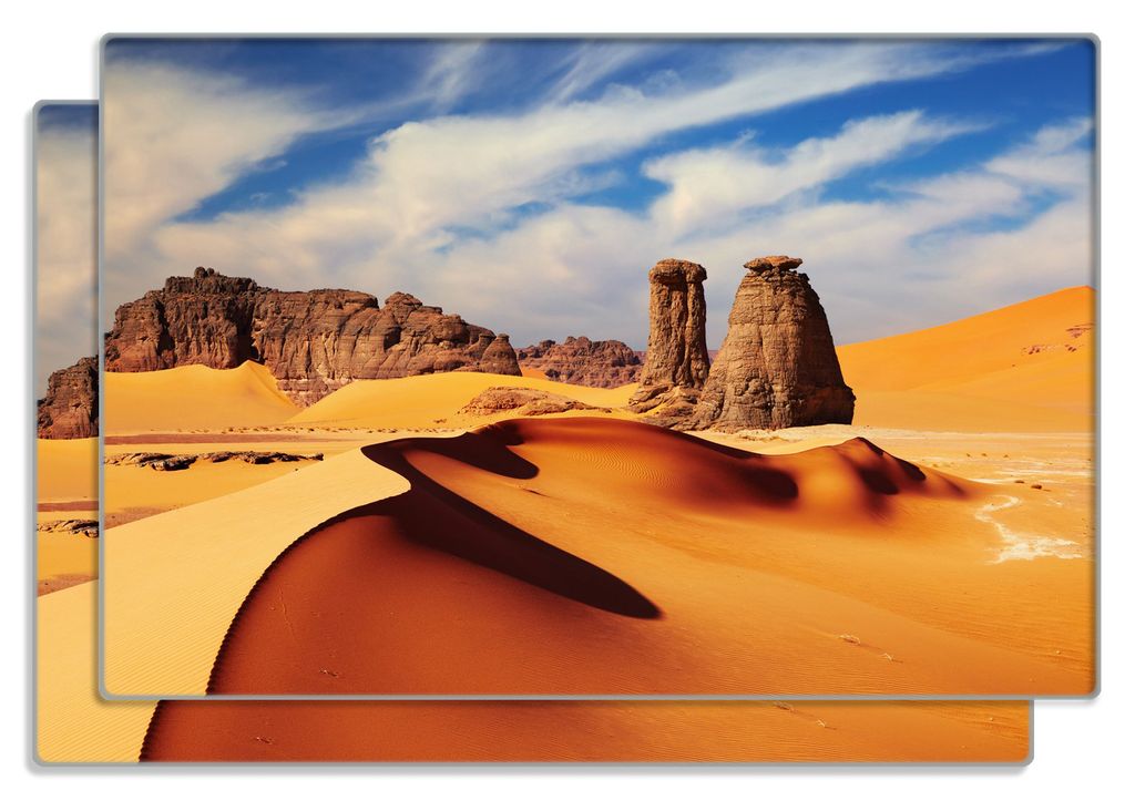 Wallario Frühstücksbrettchen 2er Set aus Glas, je 20 x 30 cm, mit rutschfesten Füßen, Motiv Felsen und Sand in der Sahara Wüste