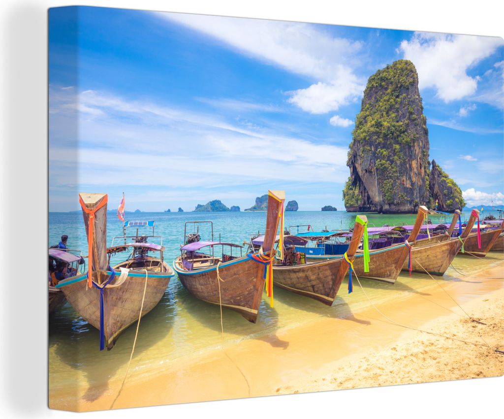 OneMillionCanvasses - Leinwandbilder - 140x90 cm, Reihe von asiatischen Booten am Strand, Wandbilder Kunstdruck Wanddekoration