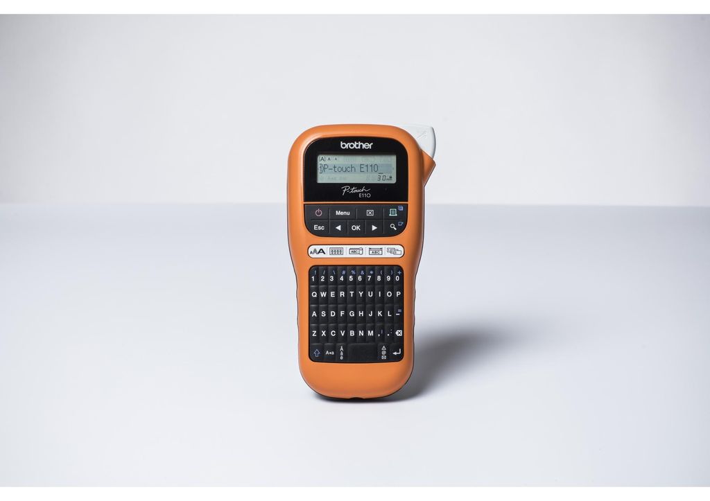 Brother PT-E110, QWERTY, HGe/TZe, Trasferimento termico, Immagine del prodotto 