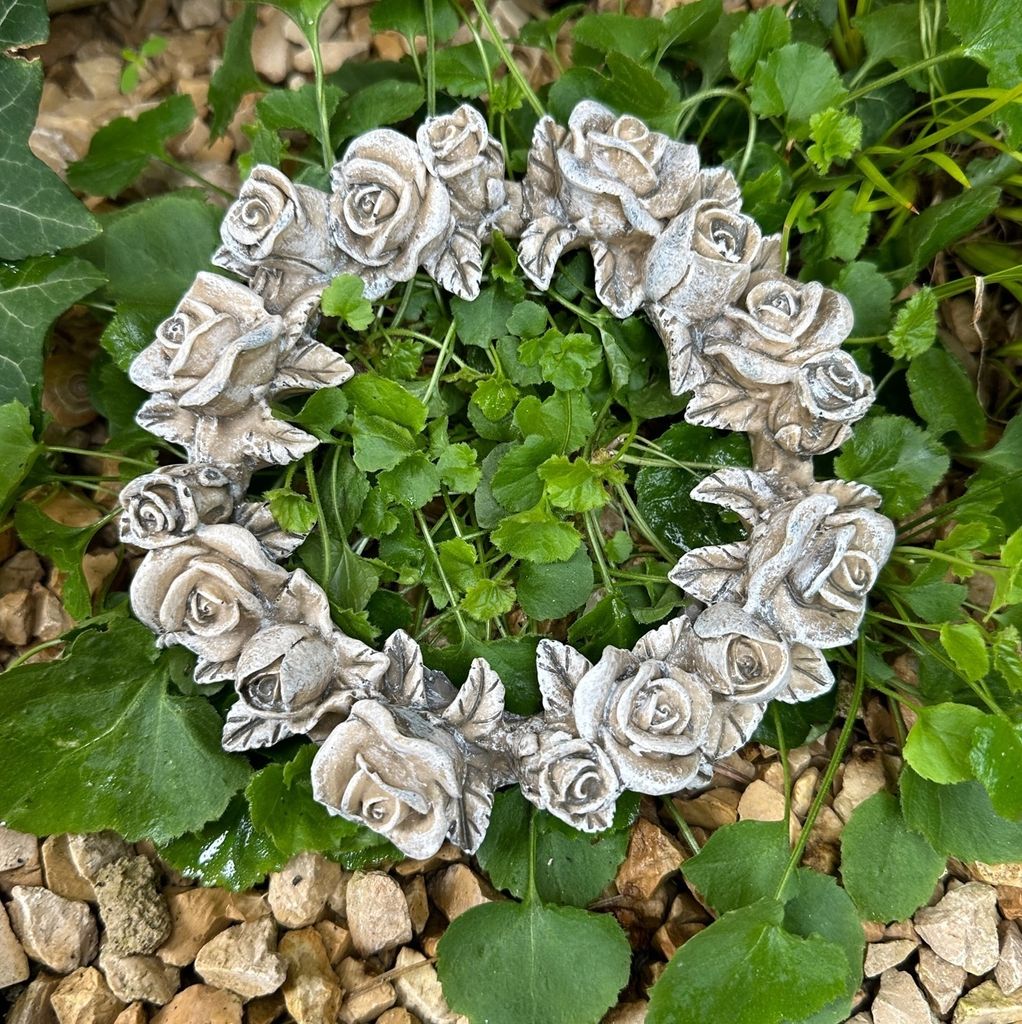 Grabschmuck Rosenblüten Rose Rosenkranz Grabdekoration Produktbild 
