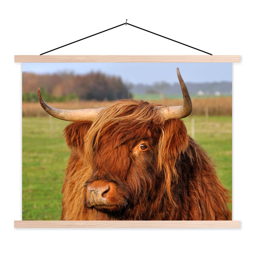 MuchoWow Textilposter Schottischer Highlander - Gras - Baum 120x90 cm mit holzfarbenen Rahmen - Magnetisch