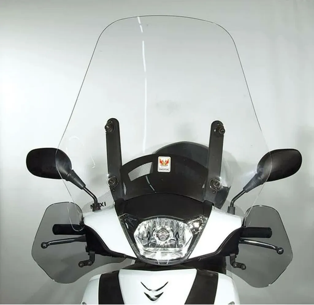 Pare-brise ISOTTA 575x635mm interchangeable : Qualité italienne HONDA
