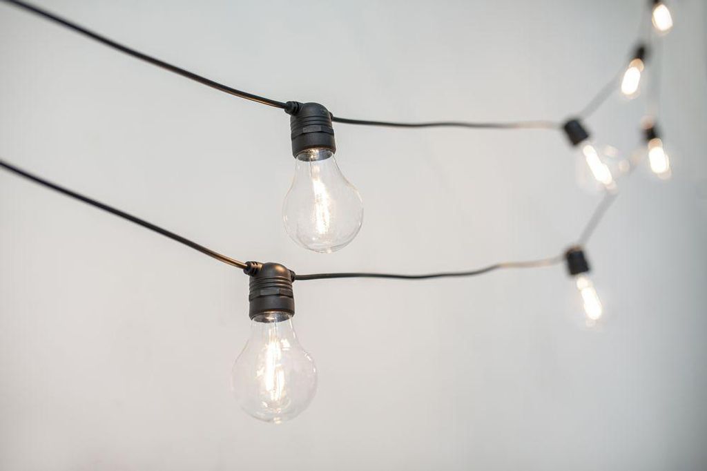 NewGarden ALLEGRA Solar LED Lichterkette + Akku weiss für Terrasse und Balkon E27 Innen & Außen IP44