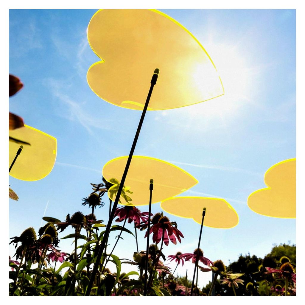Sonnenfänger Herzen in GELB, 3 Stück mit 10 cm Durchmesser im Set + 35 cm Schwingstäbe