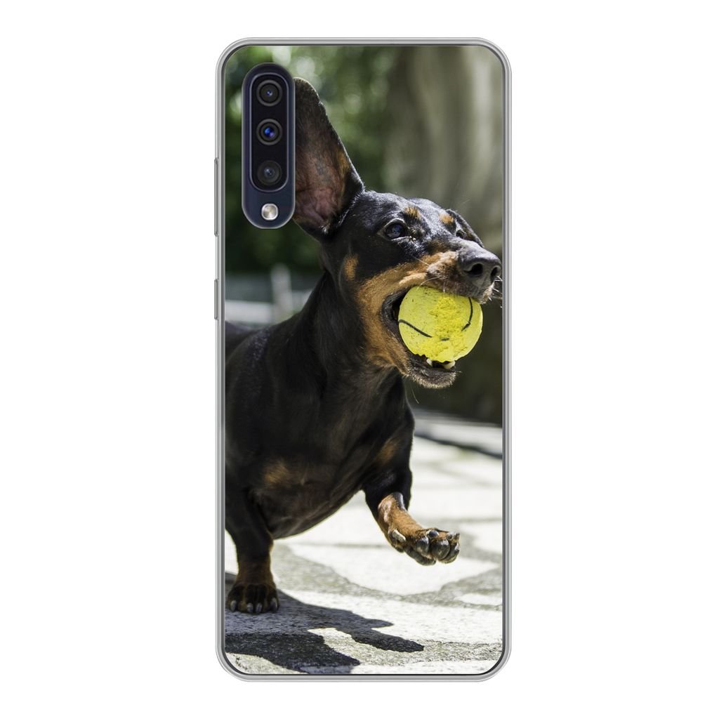 MuchoWow Handyhülle Schutzhülle Hülle für Samsung Galaxy A30s Ein schwarzer Dachshund mit einem Tennisball Silikon Softcase Handy Hülle - Ka...